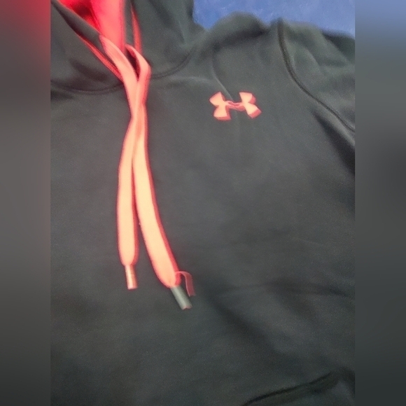 Underarmor - Picture 4 of 4